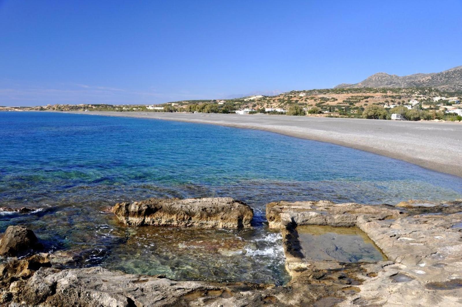 Gianna Seaside Apartment คูตซูนารี ภายนอก รูปภาพ