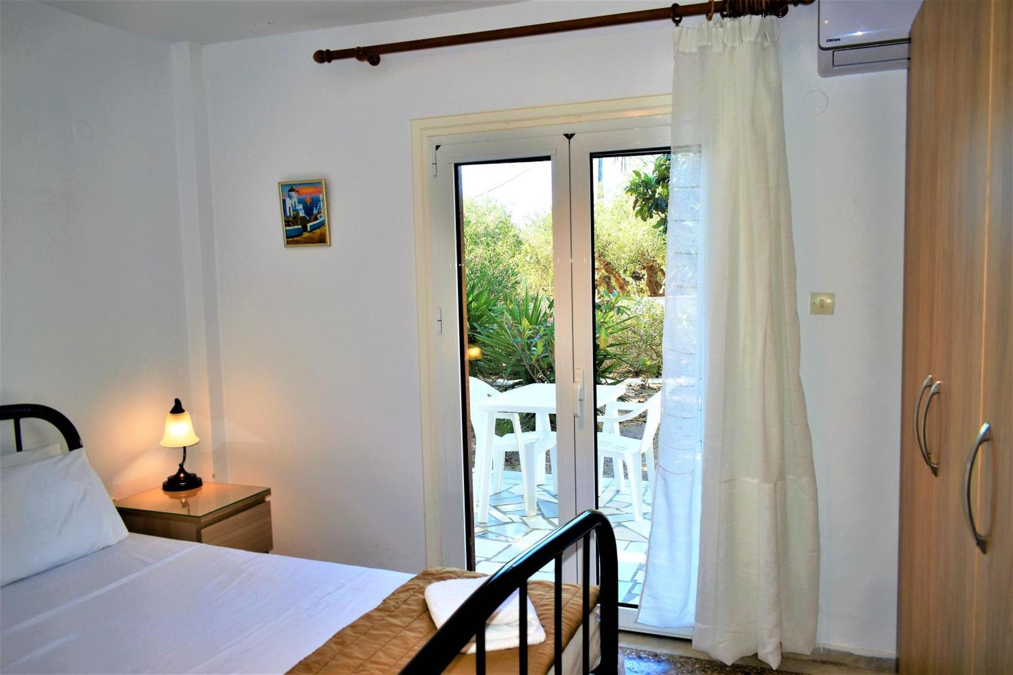 Gianna Seaside Apartment คูตซูนารี ภายนอก รูปภาพ