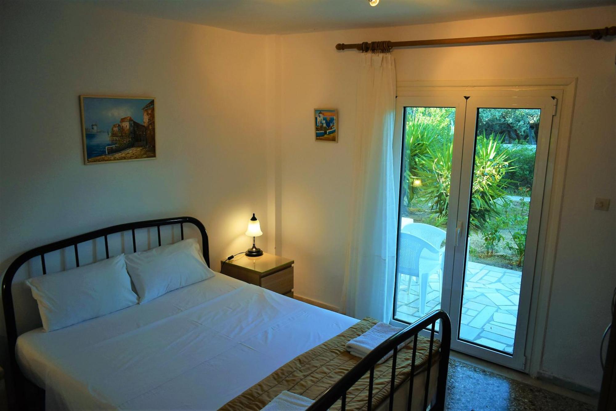 Gianna Seaside Apartment คูตซูนารี ภายนอก รูปภาพ